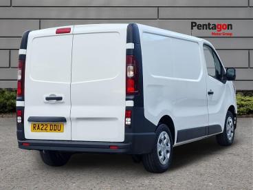 SPOTICAR Renault Trafic 2.0 Dci Blue Sl28 Business L1 H1 Euro 6 (s/s) 5dr Used Car - Commercial Vehicle Diesel White - Lincoln - 1200632338_5