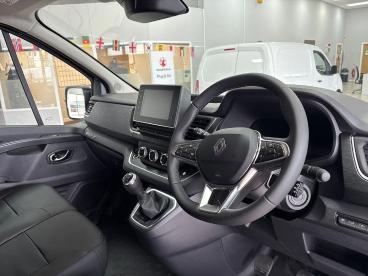 SPOTICAR Renault Trafic 2.0 Dci Blue Ll30 Graphite Edition L2 H1 Euro 6 (s Used Car - Commercial Vehicle Diesel Grey - Sheffield - 1200632930_5