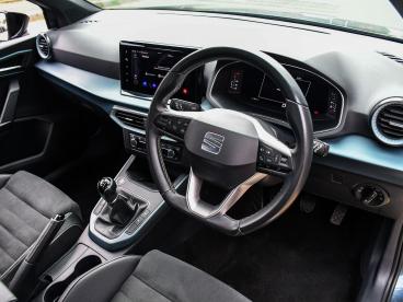 SPOTICAR Seat Arona 1.0 Tsi Xperience Lux Euro 6 (s/s) 5dr Used Car - City Car Petrol Grey - Nuneaton - 1200514204_3