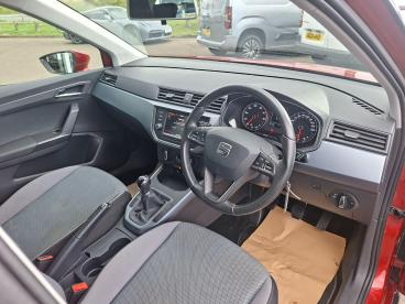 SPOTICAR Seat Arona 1.0 Tsi Se Euro 6 (s/s) 5dr Used Car - City Car Petrol Red - Boston - 1200541773_3