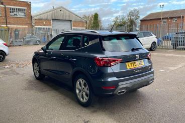 SPOTICAR Seat Arona 1.0 Tsi Fr Dsg Euro 6 (s/s) 5dr Used Car - City Car Petrol Grey - Dartford - 1200556545_2