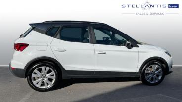 SPOTICAR Seat Arona 1.0 Tsi Se Technology Euro 6 (s/s) 5dr Used Car - City Car Petrol White - Liverpool - 1200566416_2