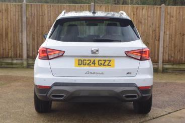 SPOTICAR Seat Arona 1.0 Tsi Fr Sport Euro 6 (s/s) 5dr Used Car - City Car Petrol White - St Leonards On Sea - 1200567537_5
