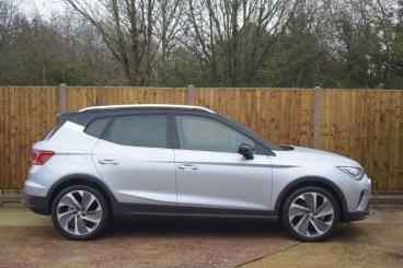 SPOTICAR Seat Arona 1.0 Tsi Fr Edition Euro 6 (s/s) 5dr Used Car - City Car Petrol Silver - St Leonards On Sea - 1200575805_3