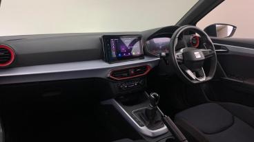 SPOTICAR Seat Arona 1.0 Tsi Fr Euro 6 (s/s) 5dr Used Car - City Car Petrol Black - Birmingham - 1200586622_2