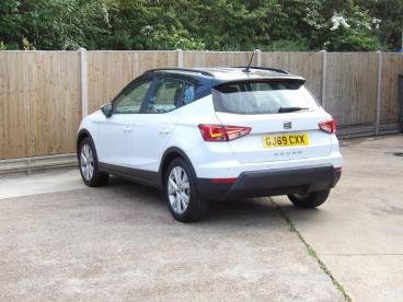 SPOTICAR Seat Arona 1.0 Tsi Se Technology Dsg Euro 6 (s/s) 5dr Used Car - City Car Petrol White - St Leonards On Sea - 1200592758_5