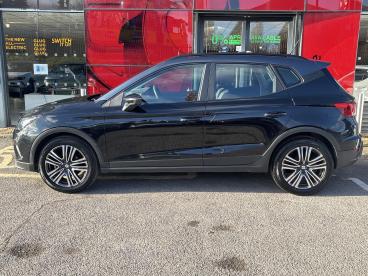 SPOTICAR Seat Arona 1.0 Tsi Se Technology Dsg Euro 6 (s/s) 5dr Used Car - City Car Petrol Black - Romford - 1200595177_4