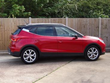 SPOTICAR Seat Arona 1.0 Tsi Fr Euro 6 (s/s) 5dr Used Car - City Car Petrol Red - St Leonards On Sea - 1200598084_4