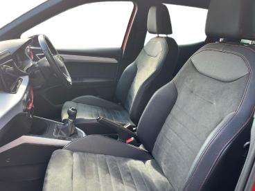 SPOTICAR Seat Arona 1.0 Tsi Fr Sport Euro 6 (s/s) 5dr Used Car - City Car Petrol Red - Colchester - 1200599220_2
