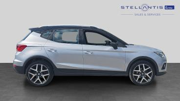 SPOTICAR Seat Arona 1.0 Tsi Xcellence Lux Euro 6 (s/s) 5dr Used Car - City Car Petrol Silver - Salford - 1200603628_2