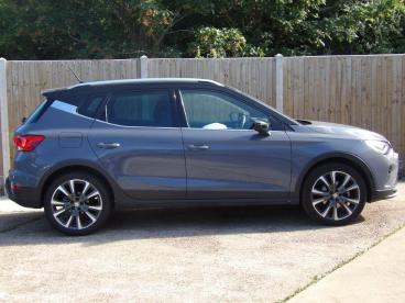 SPOTICAR Seat Arona 1.0 Tsi Fr Limited Edition Dsg Euro 6 (s/s) 5dr Used Car - City Car Petrol Grey - St Leonards On Sea - 1200611911_4