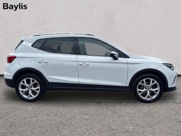 SPOTICAR Seat Arona 1.0 Tsi Fr Euro 6 (s/s) 5dr Used Car - City Car Petrol White - Hereford - 1200614871_5