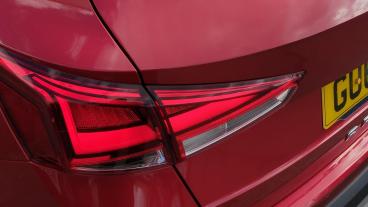 SPOTICAR Seat Arona 1.0 Tsi Fr Sport Euro 6 (s/s) 5dr Used Car - City Car Petrol Red - Crawley - 1200623689_5