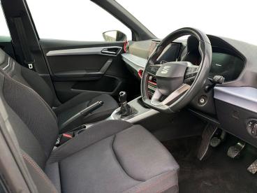 SPOTICAR Seat Arona 1.0 Tsi Fr Euro 6 (s/s) 5dr Used Car - City Car Petrol Grey - Hereford - 1200639846_3
