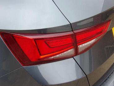 SPOTICAR Seat Ateca 1.5 Tsi Evo Fr Sport Dsg Euro 6 (s/s) 5dr Used Car - Suv Petrol Grey - St Leonards On Sea - 1200582495_4