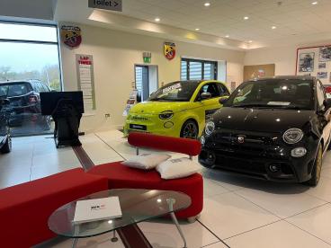 SPOTICAR Seat Ibiza 1.0 Tsi Fr Euro 6 (s/s) 5dr Used Car - City Car Petrol Blue - Swindon - 1200526869_2