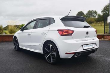 SPOTICAR Seat Ibiza 1.0 Tsi Fr Sport Euro 6 (s/s) 5dr Used Car - City Car Petrol White - Ballymena County Antrim - 1200549438_5