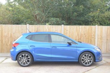 SPOTICAR Seat Ibiza 1.0 Tsi Xcellence Dsg Euro 6 (s/s) 5dr Used Car - City Car Petrol Blue - St Leonards On Sea - 1200560420_3