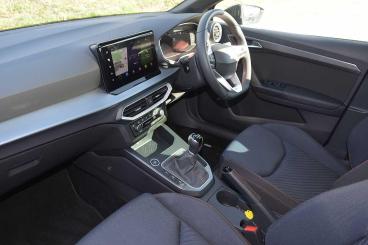 SPOTICAR Seat Ibiza 1.0 Tsi Anniversary Limited Edition Euro 6 (s/s) 5 Used Car - City Car Petrol Black - St Leonards On Sea - 1200560427_2