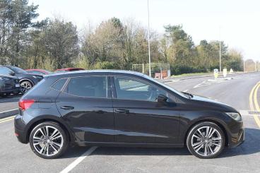 SPOTICAR Seat Ibiza 1.0 Tsi Anniversary Limited Edition Euro 6 (s/s) 5 Used Car - City Car Petrol Black - St Leonards On Sea - 1200560427_4