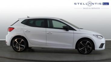 SPOTICAR Seat Ibiza 1.0 Tsi Fr Sport Dsg Euro 6 (s/s) 5dr Used Car - City Car Petrol White - Birmingham - 1200561879_4