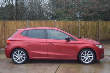 SPOTICAR Seat Ibiza 1.0 Tsi Fr Euro 6 (s/s) 5dr Used Car - City Car Petrol Red - St Leonards On Sea - 1200570621_3