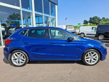 SPOTICAR Seat Ibiza 1.0 Tsi Fr Euro 6 (s/s) 5dr Gpf Used Car - City Car Petrol Blue - Boston - 1200613789_2