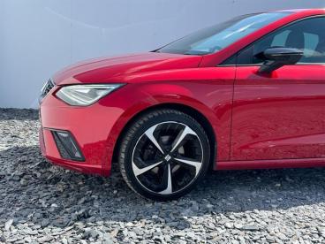 SPOTICAR Seat Ibiza 1.0 Tsi Fr Sport Euro 6 (s/s) 5dr Used Car - City Car Petrol Red - Kingswinford - 1200625885_5