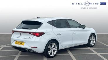 SPOTICAR Seat Leon 1.0 Etsi Mhev Fr Dsg Euro 6 (s/s) 5dr Used Car - Saloon Hybrid White - Chingford - 1200521564_3