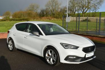 SPOTICAR Seat Leon 1.5 Tsi Evo Fr Euro 6 (s/s) 5dr Used Car - Saloon Petrol White - Ballymena County Antrim - 1200559760_1
