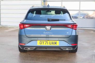 SPOTICAR Seat Leon 1.5 Tsi Evo Fr Euro 6 (s/s) 5dr Used Car - Estate Petrol Grey - Bromsgrove - 1200560009_4