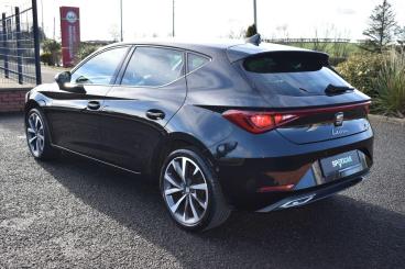 SPOTICAR Seat Leon 1.5 Tsi Evo Fr Sport Euro 6 (s/s) 5dr Used Car - Saloon Petrol Black - Ballymena County Antrim - 1200579609_5