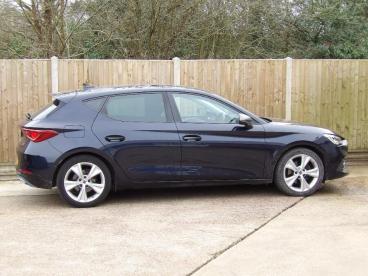 SPOTICAR Seat Leon 1.5 Tsi Evo Fr Euro 6 (s/s) 5dr Used Car - Saloon Petrol Blue - St Leonards On Sea - 1200583379_3