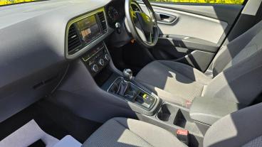SPOTICAR Seat Leon 1.2 Tsi Se Dynamic Technology Euro 6 (s/s) 5dr Used Car - Saloon Petrol Black - Llangefni - 1200588614_3