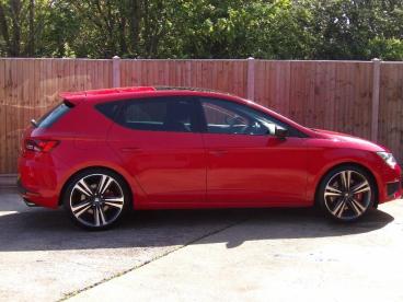 SPOTICAR Seat Leon 2.0 Tsi Cupra 290 Euro 6 (s/s) 5dr Used Car - Saloon Petrol Red - St Leonards On Sea - 1200596946_4