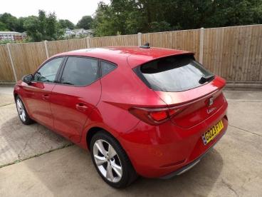 SPOTICAR Seat Leon 1.0 Tsi Evo Fr Euro 6 (s/s) 5dr Used Car - Saloon Petrol Red - St Leonards On Sea - 1200605374_4