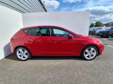 SPOTICAR Seat Leon 1.5 Tsi Evo Fr Euro 6 (s/s) 5dr Used Car - Saloon Petrol Red - Trowbridge - 1200634487_4