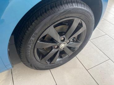 SPOTICAR Skoda Citigo 1.0 Mpi Colour Edition Euro 6 5dr Used Car - City Car Petrol Blue - Bridgend - 1200573603_4