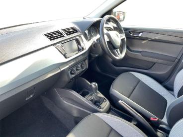 SPOTICAR Skoda Fabia 1.2 Tsi Se Euro 6 (s/s) 5dr Used Car - City Car Petrol Grey - Ashington - 1200551865_3