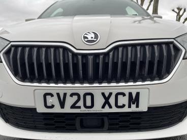 SPOTICAR Skoda Fabia 1.0 Se Euro 6 (s/s) 5dr Used Car - City Car Petrol White - Swansea - 1200571582_4