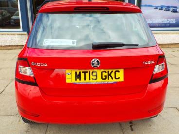 SPOTICAR Skoda Fabia 1.0 Se Euro 6 (s/s) 5dr Used Car - City Car Petrol Red - Campeltown - 1200601456_5