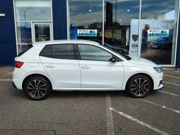 SPOTICAR Skoda Fabia 1.0 Tsi Monte Carlo Edition Dsg Euro 6 (s/s) 5dr Used Car - City Car Petrol White - Moray - 1200612968_4