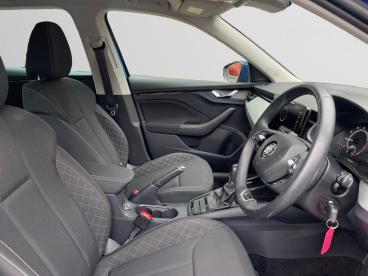 SPOTICAR Skoda Kamiq 1.0 Tsi Se Drive Dsg Euro 6 (s/s) 5dr Used Car - Suv Petrol Blue - Sudbury - 1200523695_3