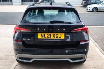 SPOTICAR Skoda Kamiq 1.0 Tsi Se Euro 6 (s/s) 5dr Used Car - Suv Petrol Black - Bromsgrove - 1200581830_4