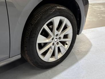 SPOTICAR Skoda Kamiq 1.5 Tsi Se Drive 5dr Used Car - Suv Petrol Grey - Swansea - 1200605762_4