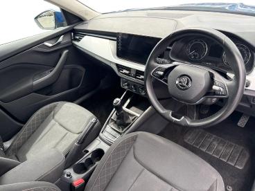 SPOTICAR Skoda Kamiq 1.0 Tsi Se Drive Euro 6 (s/s) 5dr Used Car - Suv Petrol Blue - Hereford - 1200614872_3