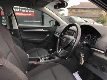 SPOTICAR Skoda Karoq 1.6 Tdi Se Euro 6 (s/s) 5dr Used Car - Suv Diesel Black - Inverness - 1200527897_2