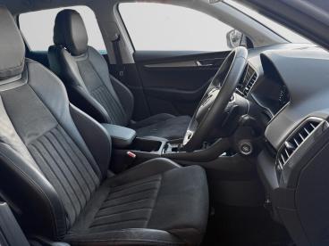 SPOTICAR Skoda Karoq 1.5 Tsi Act Se L Dsg Euro 6 (s/s) 5dr Used Car - Suv Petrol Silver - Sudbury - 1200553697_3