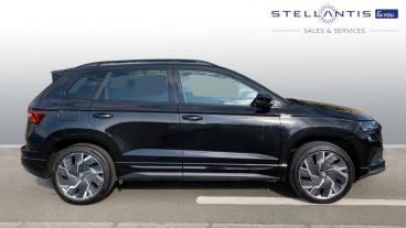 SPOTICAR Skoda Karoq 2.0 Tsi Sportline Dsg 4wd Euro 6 (s/s) 5dr Used Car - Suv Petrol Black - Walton On Thames - 1200575914_2