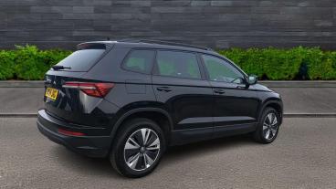 SPOTICAR Skoda Karoq 1.5 Tsi Act Se Drive Euro 6 (s/s) 5dr Used Car - Suv Petrol Black - Telford - 1200579347_3